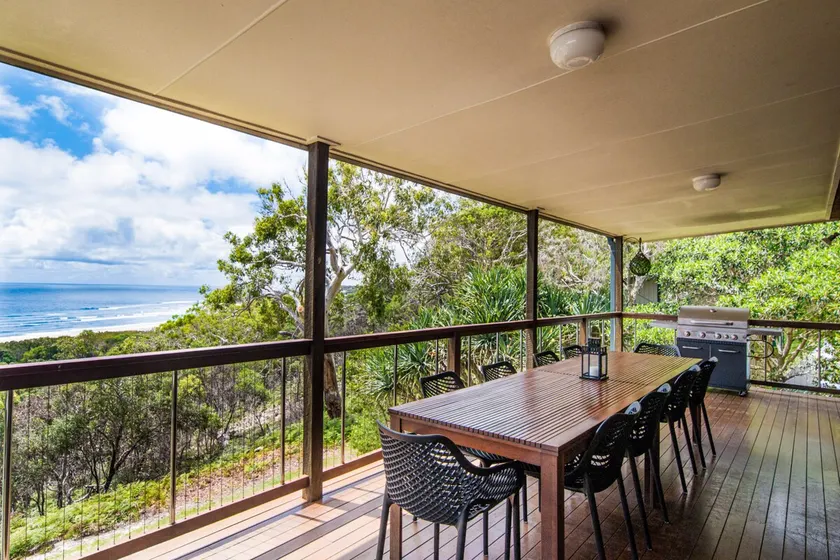 Beach Buoys | 4 Bedroom, 2 Bathroom, Sleeps 8 - Image 1