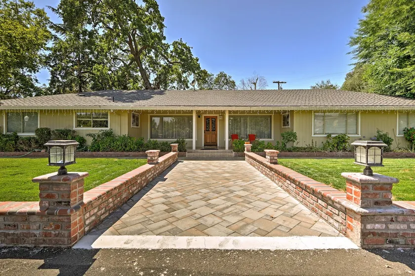 7 Mi to Dtwn Gilroy: Spacious Home on 20 Acres! - Image 1