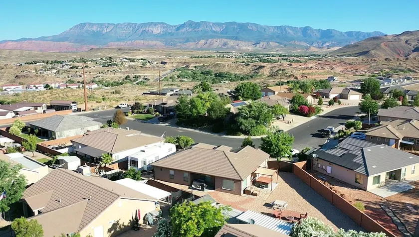Pet friendly, Zion, Private Hot Tub - Image 1