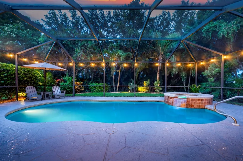 Tropical Escape - Surf Chic Lux Salt Pool & Spa King Beds! - Image 1