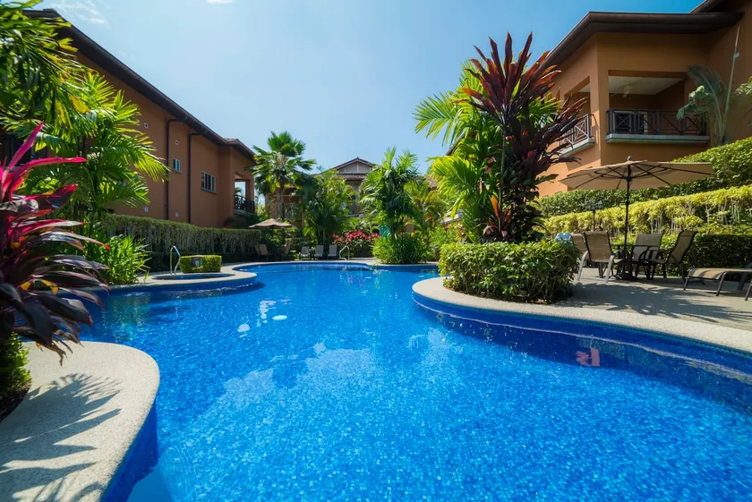 Veranda 3G 2 bdr Garden View in Los Suenos - Image 1
