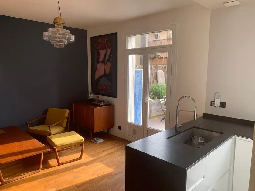 Perfect city break – 2 rooms with private outdoor area - Image 1