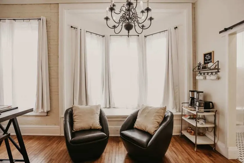 Beautiful Downtown Loft - East Suite - Image 1