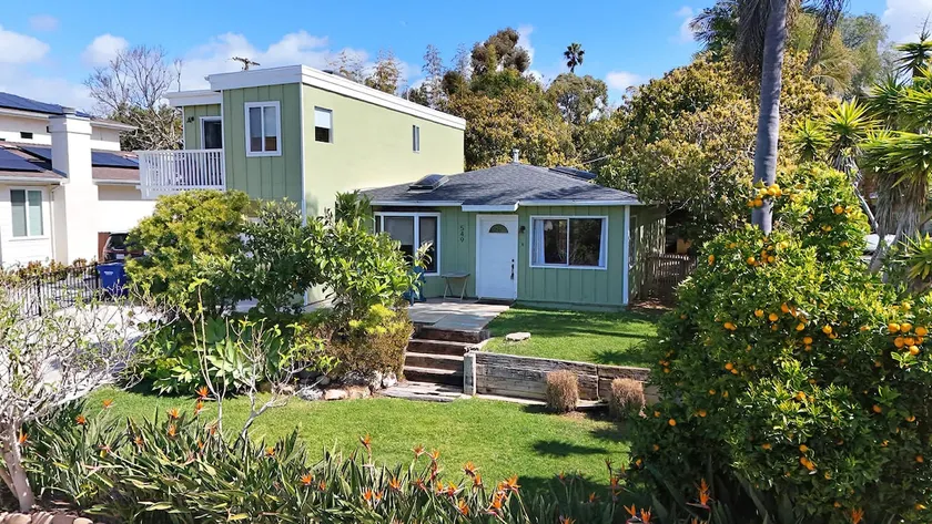 The Encinitas Surf House. Blocks From The Beach! - Image 1