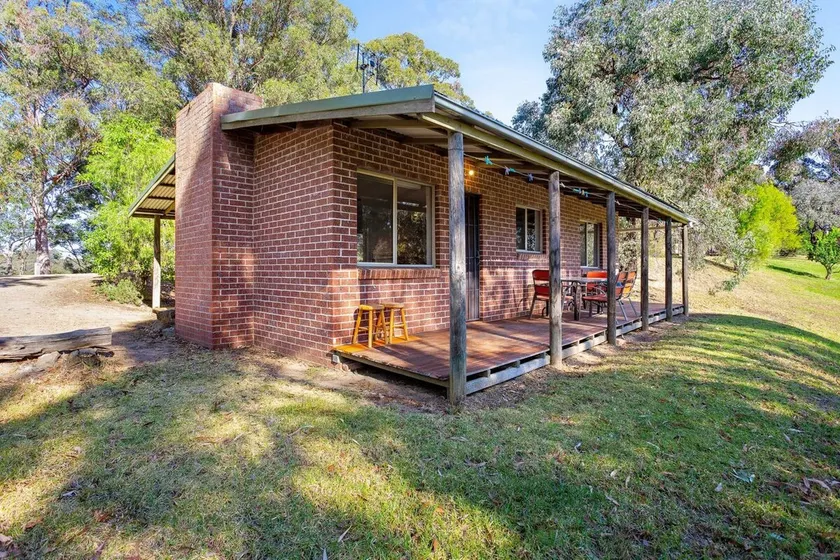 Braeside Cabin Three Parsonsia - Image 1