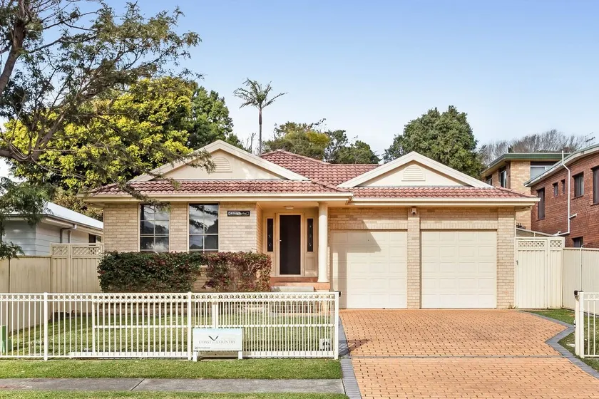 Home Away From Home, Gerringong - Image 1