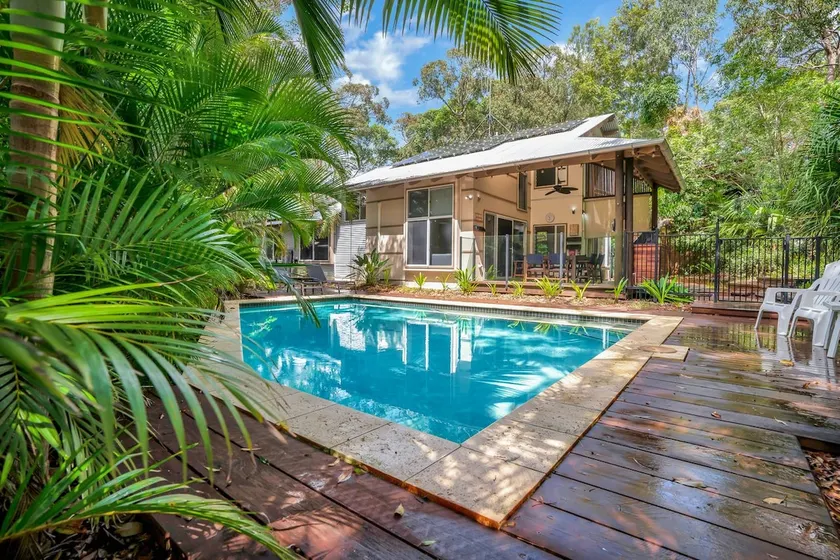 7 Naiad Court Rainbow Shores - Image 1