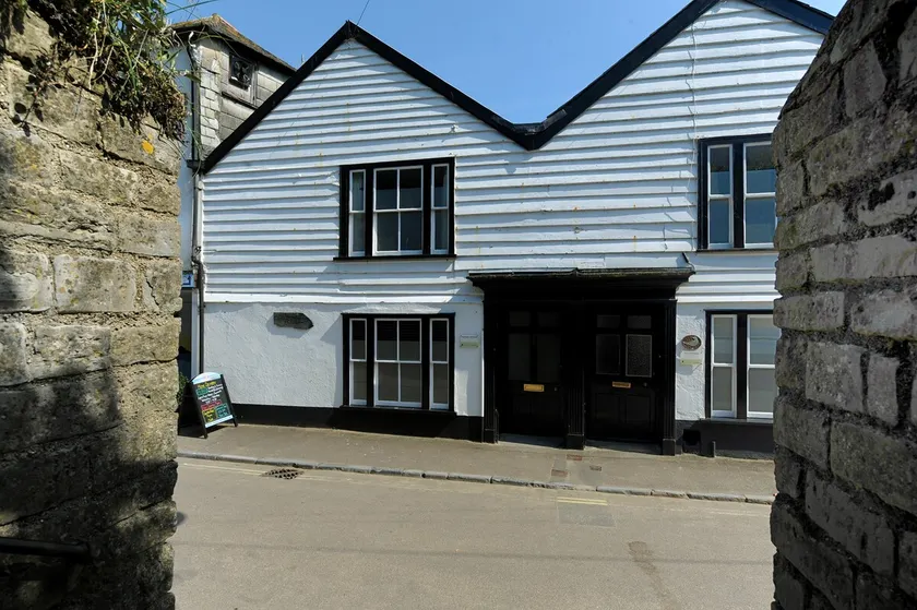 Captains House - Image 1