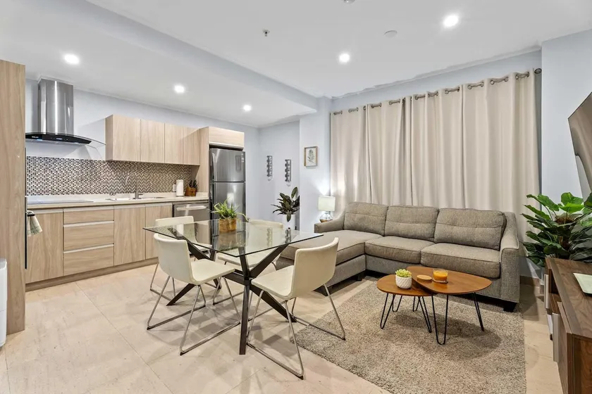 BEACH VIEW - EAGLE BEACH - LEVENT RESORT - Condo exécutif 1BR confortable - LV102 - Image 1