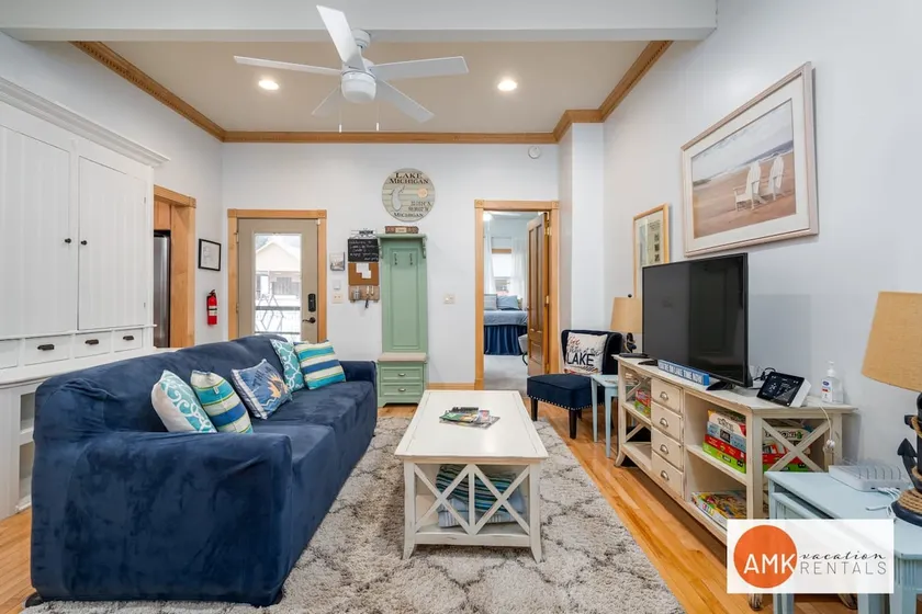 Lake Life Getaway - Condo near downtown! - Image 1