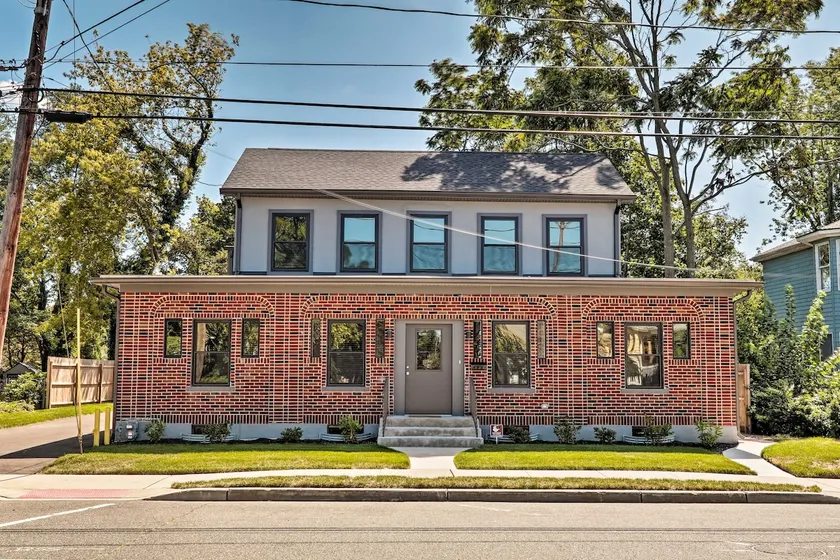 Updated Downtown Red Bank Home 5 Mi to Beach! - Image 1