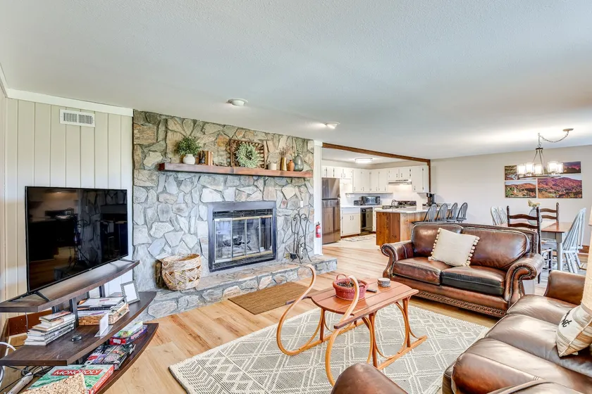 Newly Renovated Sky Valley Condo w/ Mtn Views - Image 1