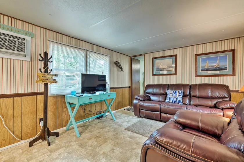 Cabin w/ Fire Pit, Walk to Steinhatchee River! - Image 1