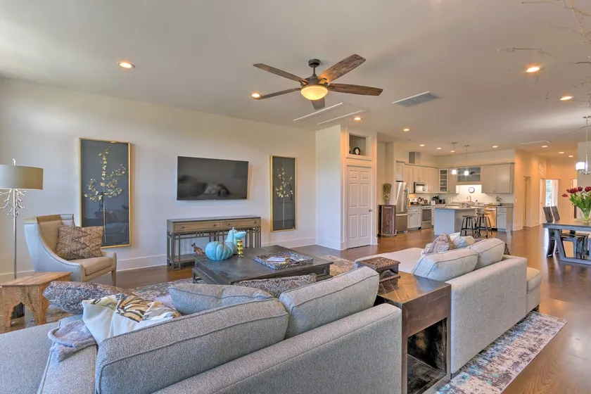 Modern Main St. Apt in Downtown Waynesville! - Image 1