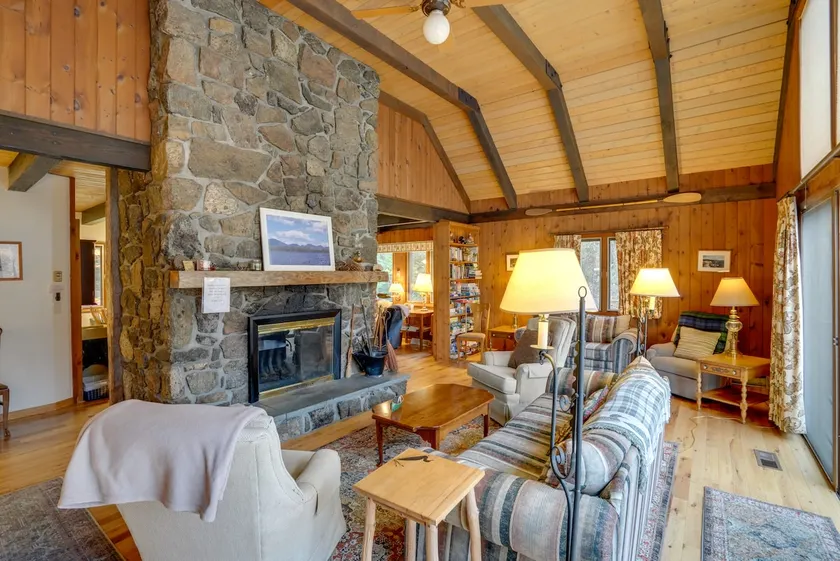 NY! Trettende Lake Lodge m / dæk, gå til vandet! - Image 1