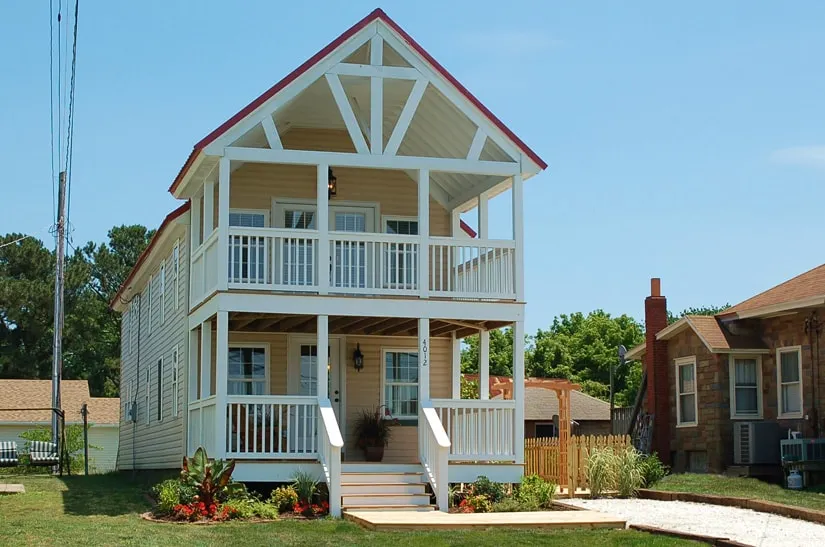 Sunny Claire- Beautiful In Town Cottage w/ Hot Tub - Image 1
