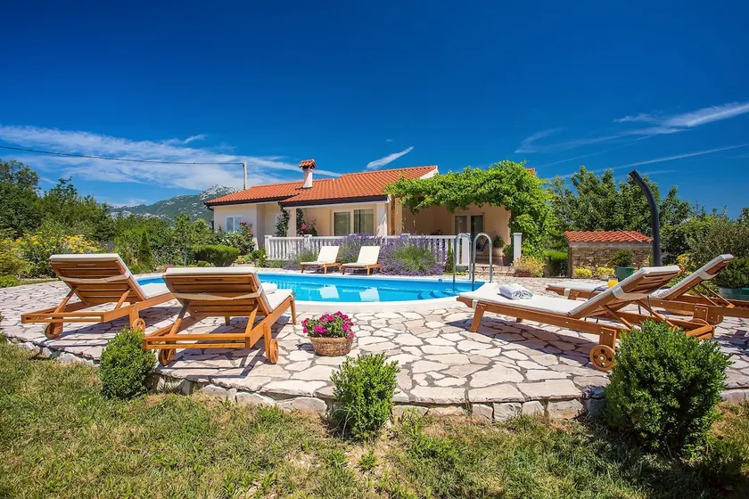 Villa Ana - 3 bedroom villa with private pool - Image 1