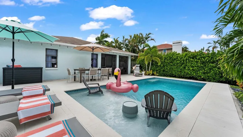675 FantaSea | New Heated Resort Pool & Fire Pit - Image 1