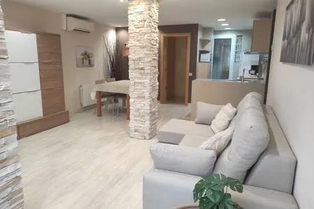 Comfort 15 Min from Barcelona & 10 from Airport - Image 1