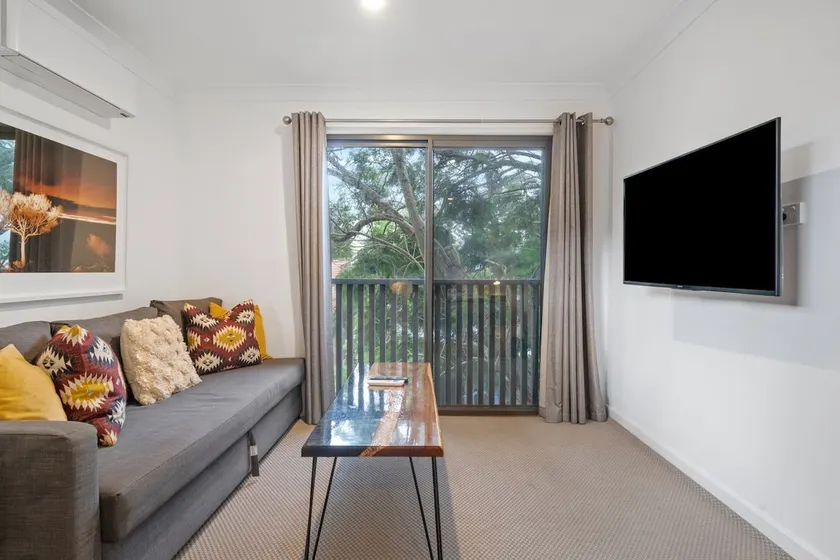 Gorgeous Self Contained Home - Image 1