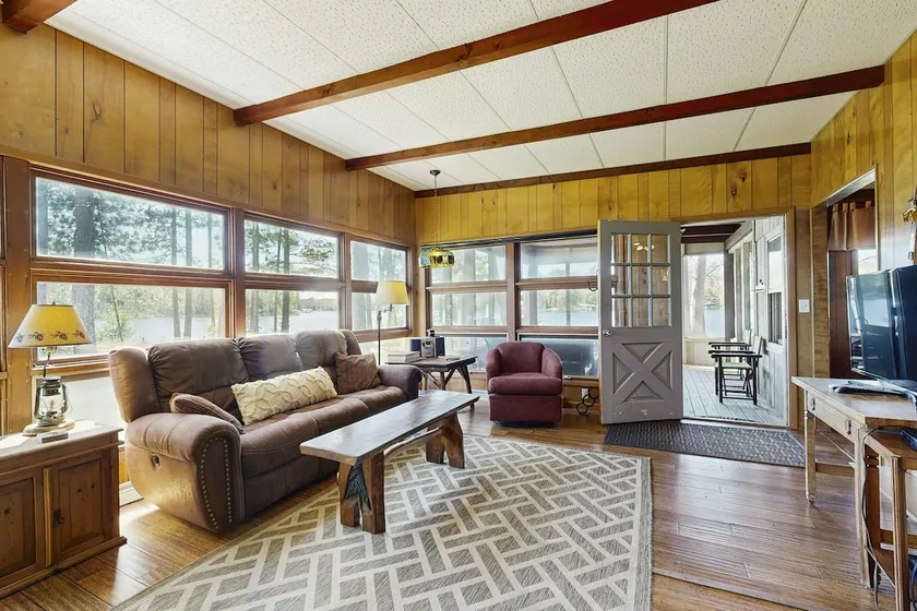 Private Peninsula Gem with 2 Piers & Lake Views - Image 1