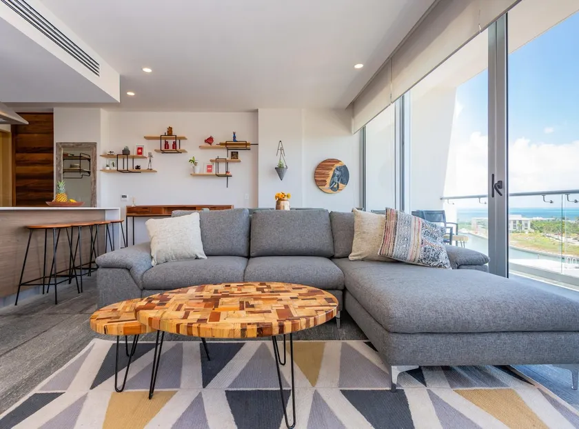 Ocean view condo - Beach, pool & jacuzzi! - Image 1
