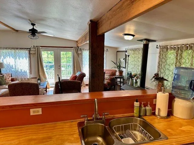 The Jennifer Cottage at Mendocino Magic - Image 1