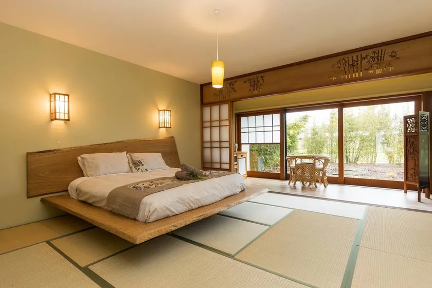 Coastal Setting Japanese themed Bamboo room - Image 1