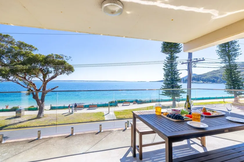 Shoal Towers 5, 11 Shoal Bay Rd - Air Conditioned, WiFi - fantastic location with water views - Image 1