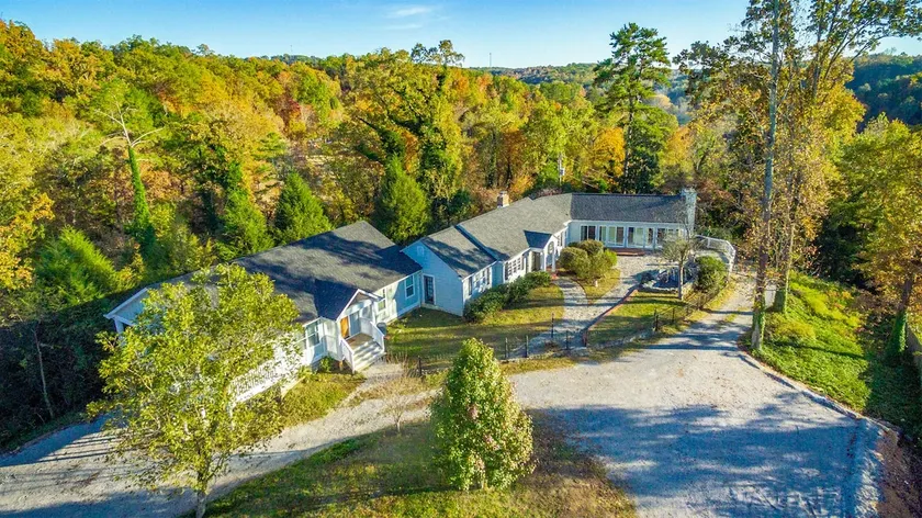 Hemlock Hill | Large Home| Mtn Views | Sleeps 23! - Image 1
