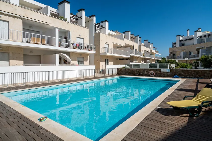 BmyGuest Santa Luzia Terrace Apartment - Image 1