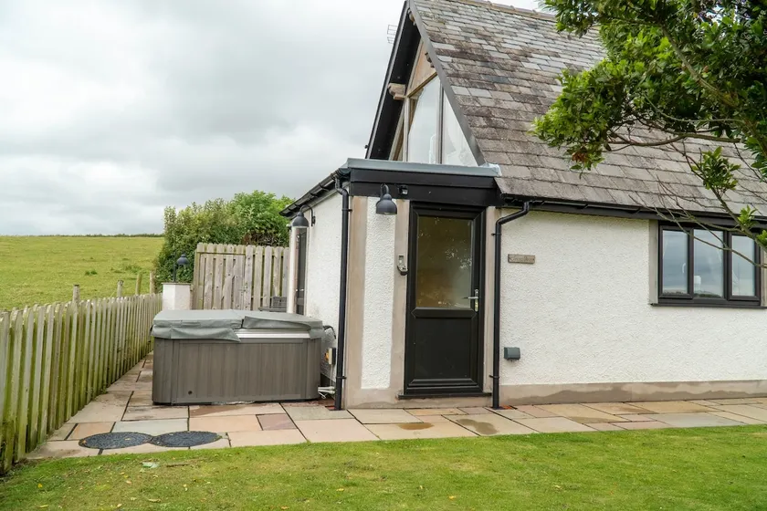 Snowdrop Cottage -  Single level property with Hot Tub. - Image 1