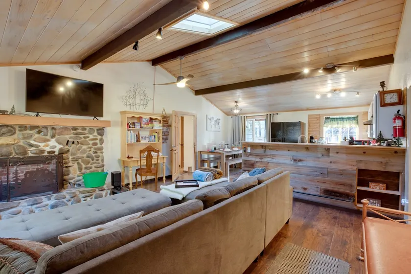3 Mi to Heavenly Mountain Resort: Home w/ Deck - Image 1