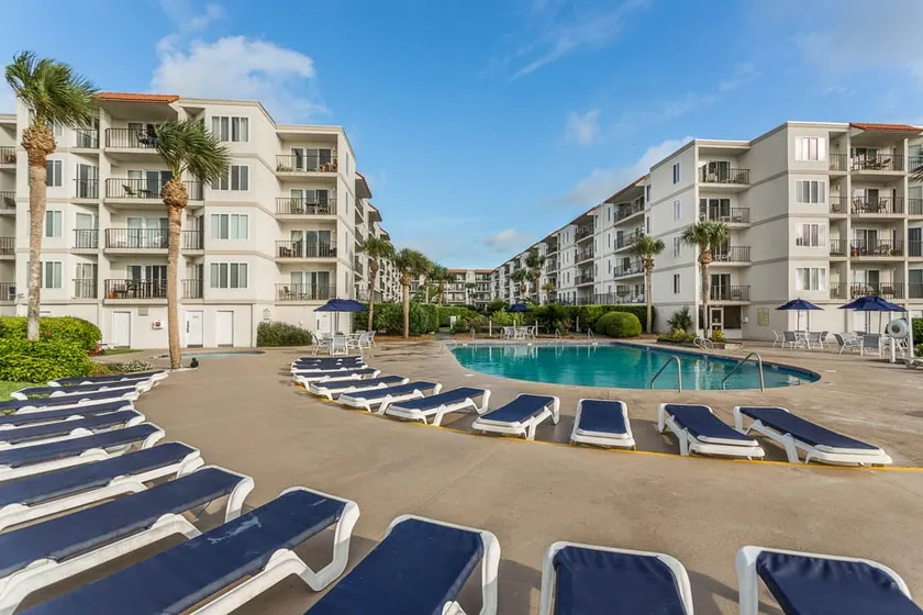 3 Bedroom Condo @ Beach Club - Image 1