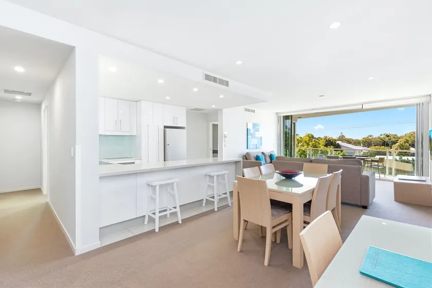 3 Bedroom Garden View Self Catering Apartment - Image 1