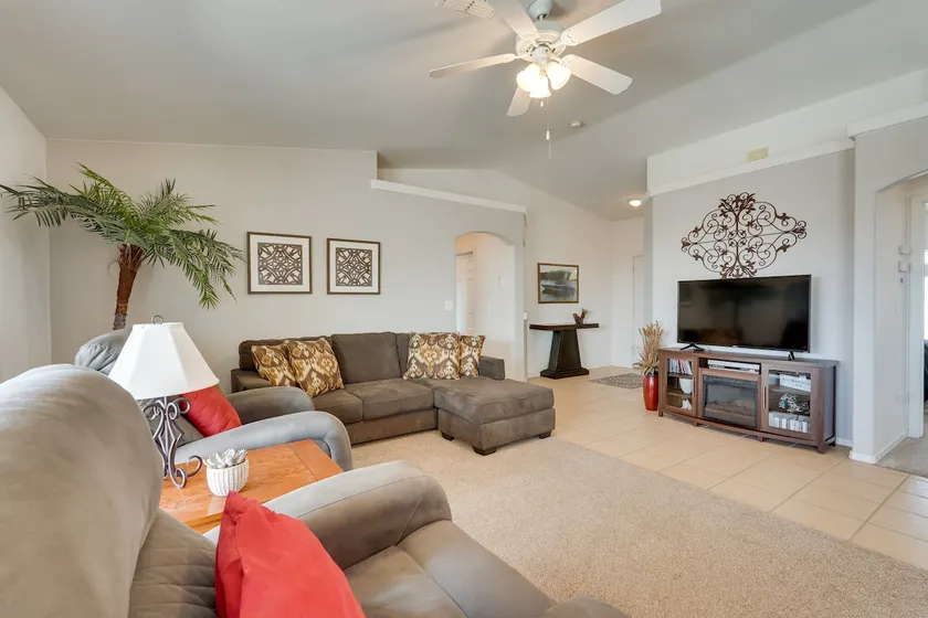 NOUVEAU! Lake Havasu City Home, à quelques minutes du lac et de Dwntn! - Image 1