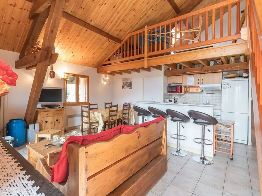 Puy-Saint-Pierre apartment, 4 rooms, 12 people. - Image 1