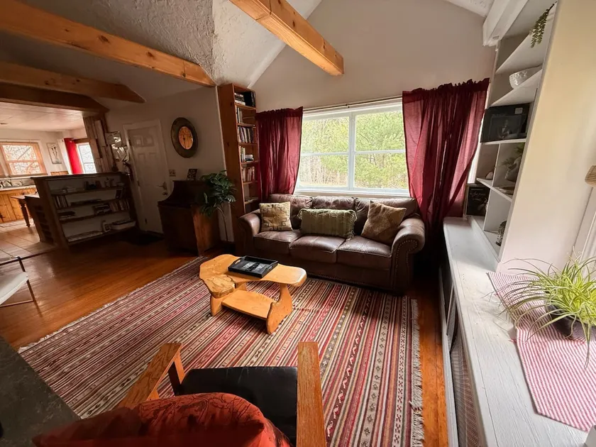 Catskills Cabin with Hot Tub near Hiking - Image 1