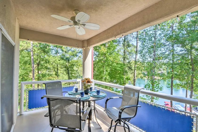 Views, Pools & Marina: Lake Keowee Condo! - Image 1