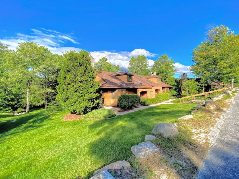 FC20 Remodeled Forest Cottage home - AC, great for kids, lots of yard space! Walk to the slopes! - Image 1