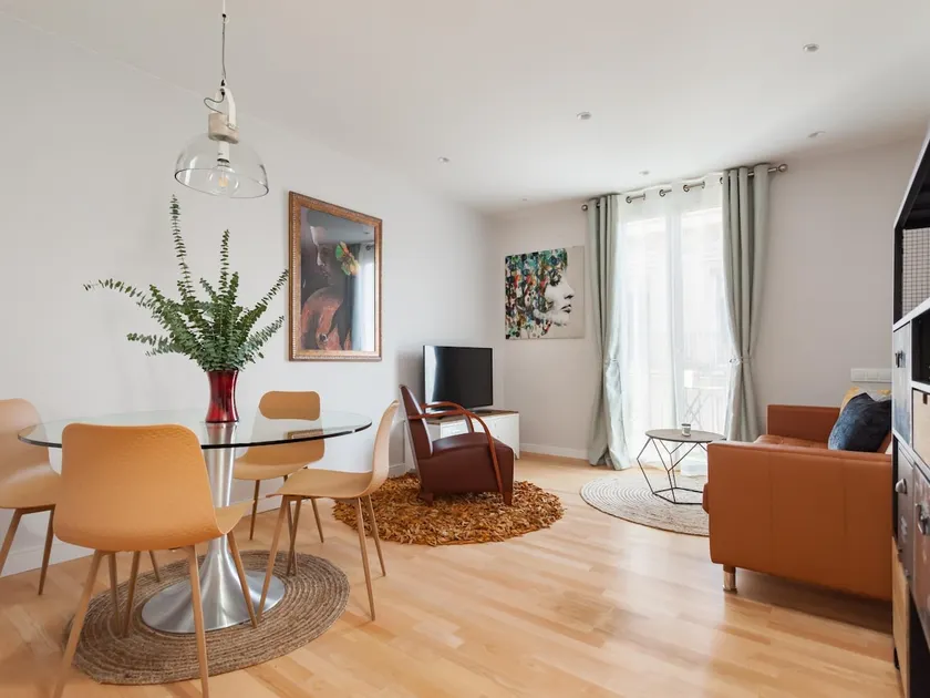 Art House Paral-lel Sant Antoni - Image 1