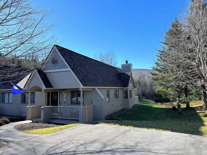 FV26 Recently renovated golf course cottage! - Image 1