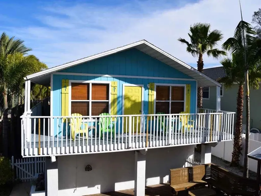 Casa Coconut AMI # 1, 2 BR, 1 salle de bain en face de Manatee Beach. - Image 1