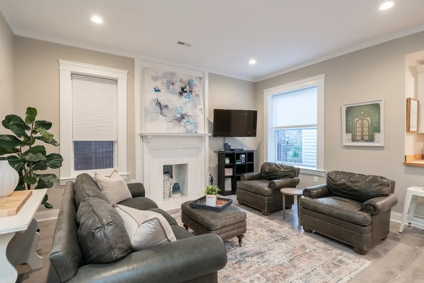 Residenza recentemente rinnovata 1 di 2 - Central West End | JZ Vacation Rentals - Image 1