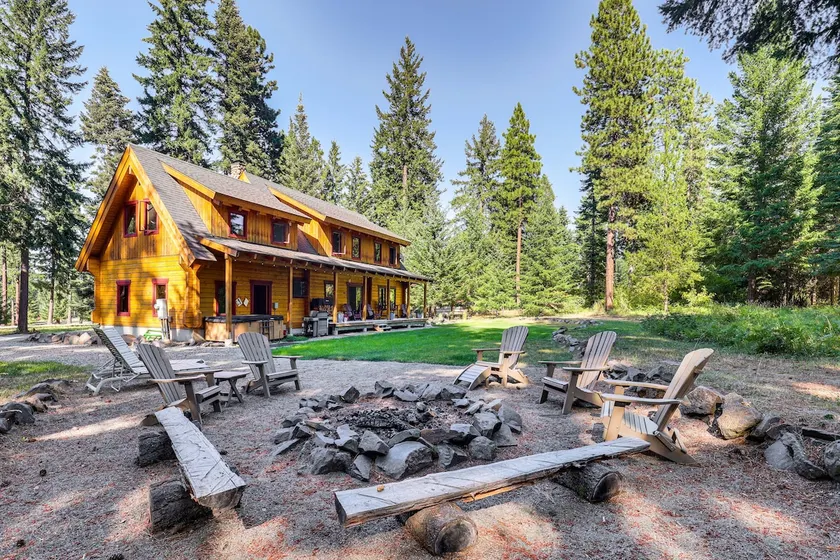 NY! Cle Elum Mountain Cabin w / Hot Tub & Trails! - Image 1