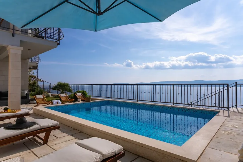 Villa S&A with heated private pool, 3 bedrooms, 3 bathrooms, playground - Image 1