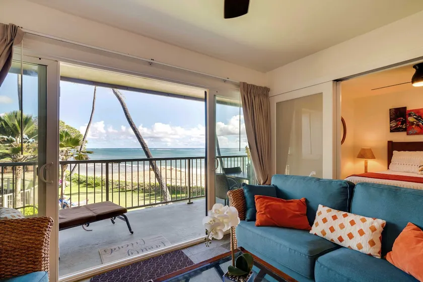 Waipouli Beachfront Condo w/ Balcony + Ocean Views - Image 1