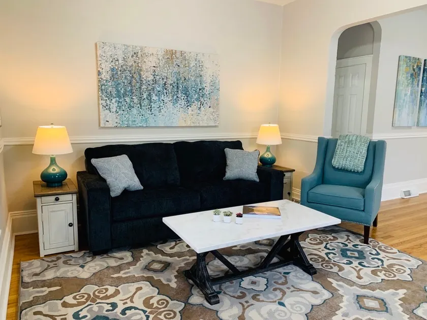 Stunning Bungalow next to UNC - Free Bikes! - Image 1