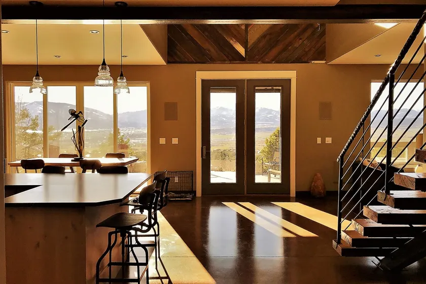 Barnwood Chateau with 2 Master Suites Hot Tub - Image 1