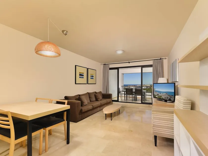 2-Zimmer-Wohnung mit seitlichem Meerblick. - Image 1